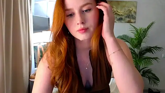 Snapshot of Meow_babe chatting on 11-01-25, 10:28 Meow babe online show from 11-01-25, 10:28