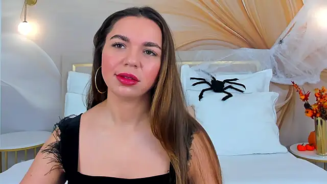 CamillaLarson online show from 10-21-25, 03:07