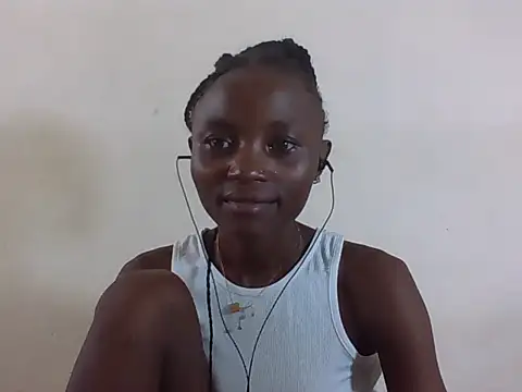 SexyNeedle22 online show from 12-14-25, 08:20