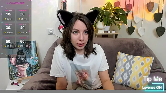 Snapshot of MelodyBlosom chatting on 01-25-25, 06:23 MelodyBlosom online show from 01-25-25, 06:23