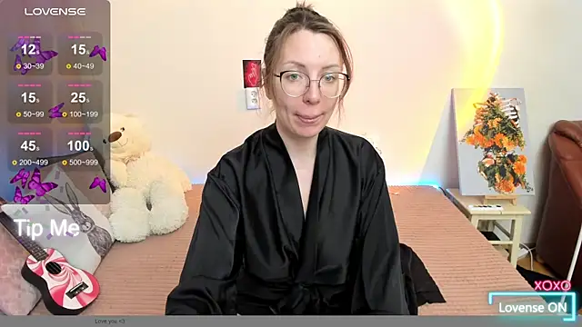 Snapshot of MelodyBlosom chatting on 03-15-25, 11:19 MelodyBlosom online show from 03-15-25, 11:19