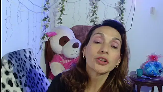 italagomez  online show from 01-07-26, 10:12