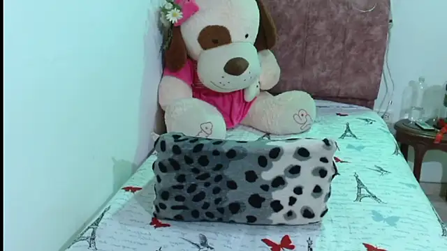 italagomez  online show from 02-04-26, 11:42