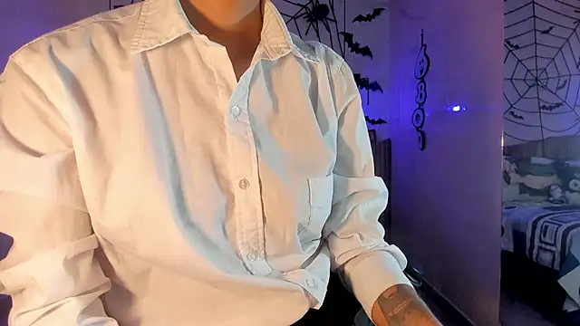 IamNayuta online show from 10-24-25, 07:43