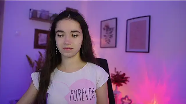 Gia Paige18 online show from 11-02-25, 09:11