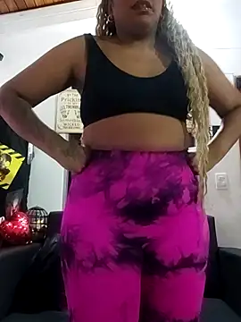 ELLA KELLY online show from 10-23-25, 12:04