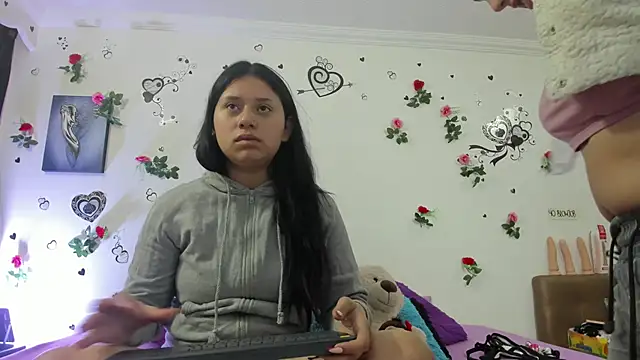 1lovelygirls online show from 12-13-24, 12:06