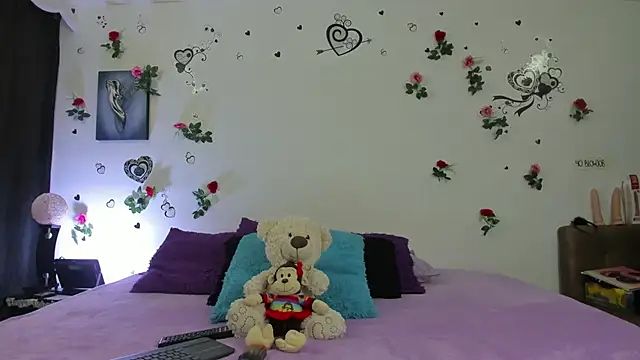 1lovelygirls online show from 12-16-24, 12:16