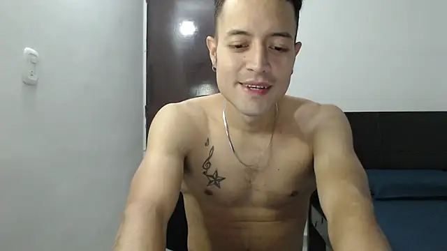 Snapshot of dimitriquiet05 chatting on 12-21-24, 05:36 dimitriquiet05 online show from 12-21-24, 05:36