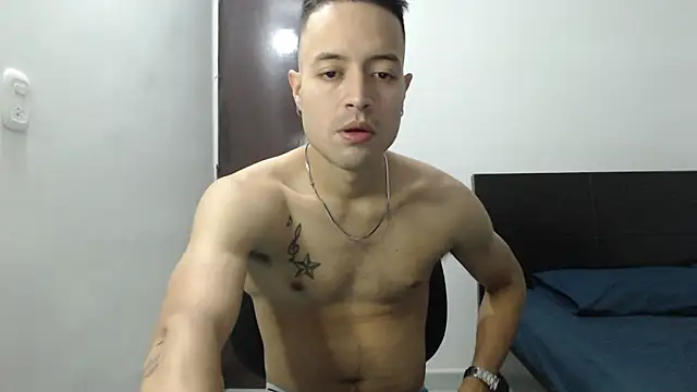 Snapshot of dimitriquiet05 chatting on 12-26-24, 03:06 dimitriquiet05 online show from 12-26-24, 03:06