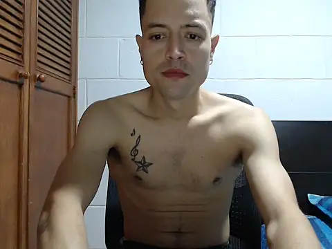 Snapshot of dimitriquiet05 chatting on 02-06-26, 09:01 dimitriquiet05 online show from 02-06-26, 09:01