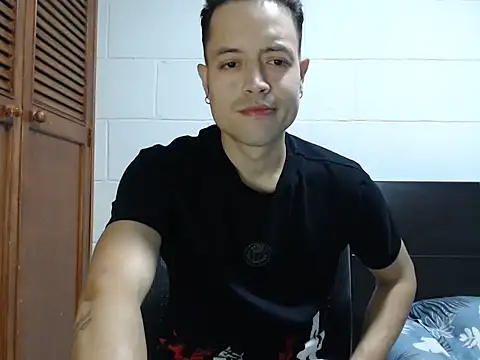 Snapshot of dimitriquiet05 chatting on 02-28-26, 09:27 dimitriquiet05 online show from 02-28-26, 09:27