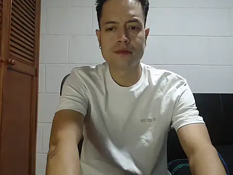 Snapshot of dimitriquiet05 chatting on 03-22-26, 07:56 dimitriquiet05 online show from 03-22-26, 07:56