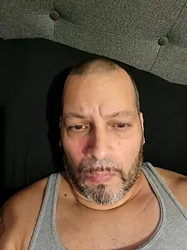 Snapshot of Just2much chatting on 11-10-25, 12:48 Just2much online show from 11-10-25, 12:48