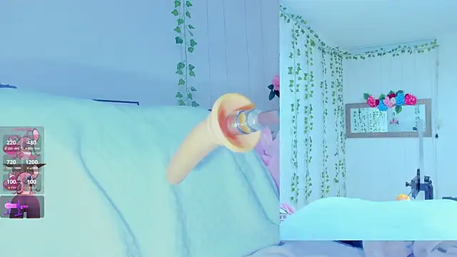 Tiffanny Love  online show from 09-18-25, 04:25