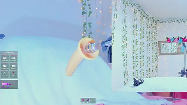 Tiffanny Love  online show from 11-02-25, 09:00