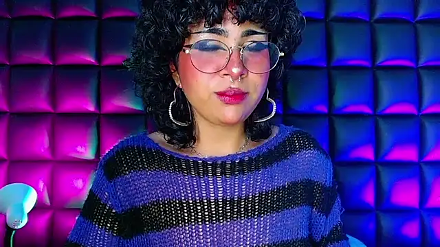 kuromi69 online show from 02-08-25, 11:01