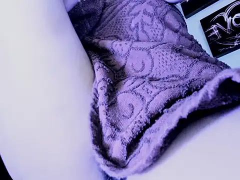 kuromi69 online show from 02-10-26, 05:33