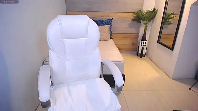 Violetta rainbow online show from 03-21-25, 04:39