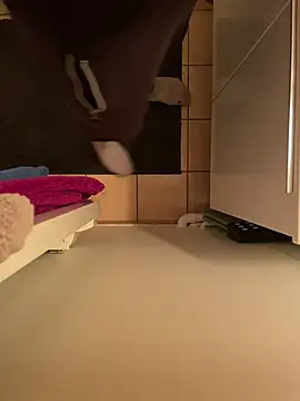 Snapshot of dimitriei chatting on 10-15-25, 06:41 dimitriei online show from 10-15-25, 06:41