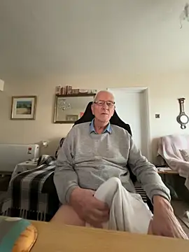 cutaboverest online show from 02-19-26, 04:25