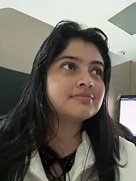 Stephania 18 online show from 01-28-25, 12:15