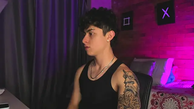 Snapshot of Ares_Dickson chatting on 02-20-25, 03:34 Ares Dickson online show from 02-20-25, 03:34
