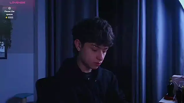 Snapshot of Ares_Dickson chatting on 10-25-25, 03:03 Ares Dickson online show from 10-25-25, 03:03