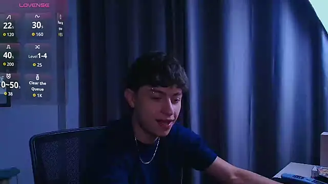 Snapshot of Ares_Dickson chatting on 10-31-25, 02:34 Ares Dickson online show from 10-31-25, 02:34