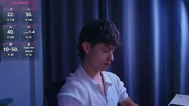 Snapshot of Ares_Dickson chatting on 11-09-25, 01:37 Ares Dickson online show from 11-09-25, 01:37