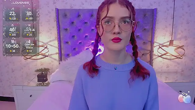 Snapshot of MiaWinx chatting on 02-11-25, 10:07 MiaWinx online show from 02-11-25, 10:07