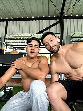 Snapshot of Mackenzzie_777_ chatting on 10-26-25, 02:45 Mackenzzie 777 online show from 10-26-25, 02:45