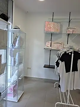 GatitaXD27 online show from 10-24-25, 08:55