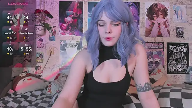 Snapshot of Freezy_Gerda chatting on 12-15-25, 06:01 Freezy Gerda online show from 12-15-25, 06:01