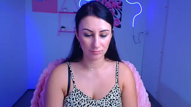 Snapshot of Loren_Moa chatting on 11-01-25, 01:02 Loren Moa online show from 11-01-25, 01:02