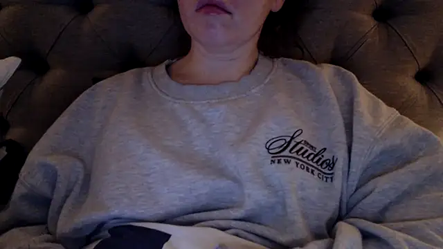 Snapshot of Sandysecret chatting on 11-13-25, 08:08 Sandysecret online show from 11-13-25, 08:08