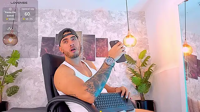 Snapshot of Nate_franco chatting on 02-21-26, 05:52 Nate franco online show from 02-21-26, 05:52