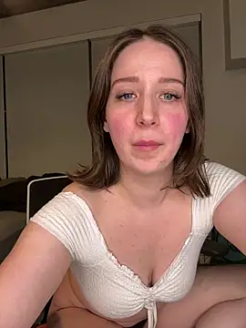 Snapshot of nerdynina chatting on 03-05-25, 12:05 nerdynina online show from 03-05-25, 12:05
