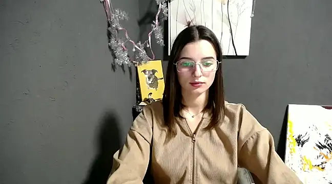 Snapshot of lady_olivia_ chatting on 12-20-24, 04:46 lady olivia online show from 12-20-24, 04:46