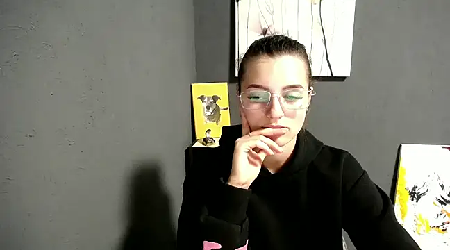Snapshot of lady_olivia_ chatting on 02-10-25, 04:58 lady olivia online show from 02-10-25, 04:58
