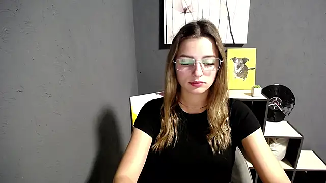 Snapshot of lady_olivia_ chatting on 09-19-25, 04:40 lady olivia online show from 09-19-25, 04:40