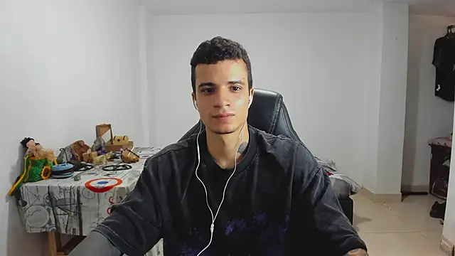 Snapshot of Balo_lovers chatting on 01-17-25, 05:19 Balo lovers online show from 01-17-25, 05:19