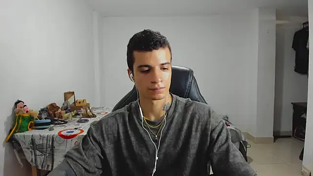 Snapshot of Balo_lovers chatting on 01-21-25, 06:45 Balo lovers online show from 01-21-25, 06:45