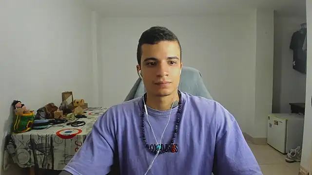 Snapshot of Balo_lovers chatting on 02-07-25, 02:26 Balo lovers online show from 02-07-25, 02:26