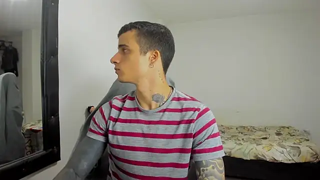 Snapshot of Balo_lovers chatting on 02-10-25, 02:26 Balo lovers online show from 02-10-25, 02:26