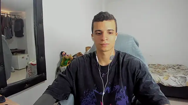 Snapshot of Balo_lovers chatting on 02-11-25, 07:16 Balo lovers online show from 02-11-25, 07:16