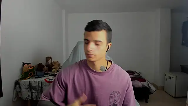 Snapshot of Balo_lovers chatting on 02-16-25, 02:32 Balo lovers online show from 02-16-25, 02:32