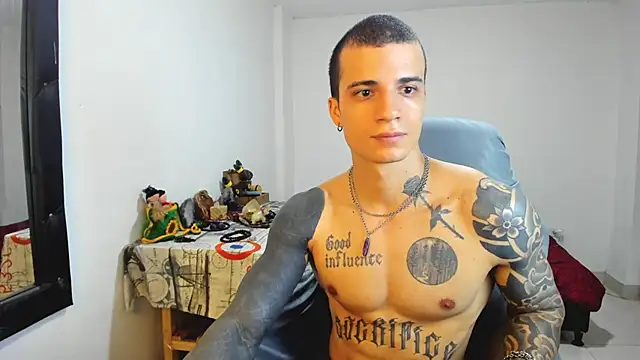 Snapshot of Balo_lovers chatting on 03-20-25, 05:04 Balo lovers online show from 03-20-25, 05:04