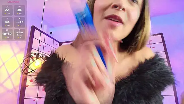 Victoria Adams14 online show from 10-20-25, 03:07