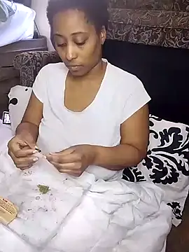 Snapshot of Lady_Libra chatting on 01-05-25, 04:48 Lady Libra online show from 01-05-25, 04:48